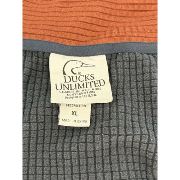Ducks Unlimited Quarter Zip Pullover in Navy and Brown For Layering – Size XL - Picture 5 of 6